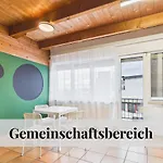 公寓式酒店 Crown Living Babylon - Nahe Messe Und Schweizer Grenze, Wlan, Kostenloser Parkplatz, Self Check-in, Ideal Fuer Geschaeftsreisende Und Feriengaeste 卢斯特瑙