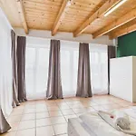 Aparthotel Crown Living Babylon - Nahe Messe Und Schweizer Grenze, Wlan, Kostenloser Parkplatz, Self Check-in, Ideal Fuer Geschaeftsreisende Und Feriengaeste 3*