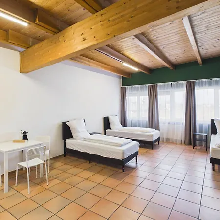 公寓式酒店 Crown Living Babylon - Nahe Messe Und Schweizer Grenze, Wlan, Kostenloser Parkplatz, Self Check-in, Ideal Fuer Geschaeftsreisende Und Feriengaeste