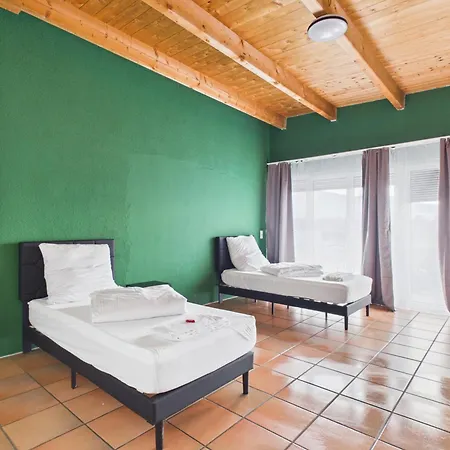 Crown Living Babylon - Nahe Messe Und Schweizer Grenze, Wlan, Kostenloser Parkplatz, Self Check-in, Ideal Fuer Geschaeftsreisende Und Feriengaeste 3*